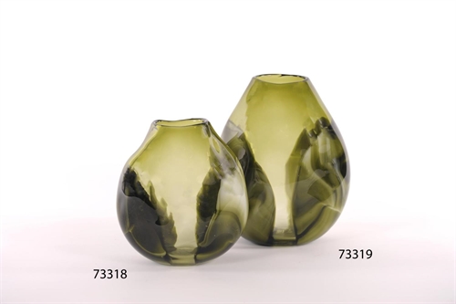 Glasvase, Algensee - L22x 16x 26cm, matt green* Glasvase, Algensee - L22x 16x 26cm, matt green*