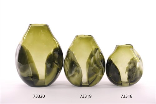 Glasvase, Algensee - L25x 18x 32cm, matt green* Glasvase, Algensee - L25x 18x 32cm, matt green*